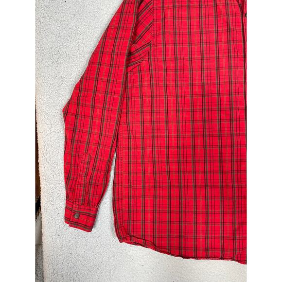 Vintage Disney Store Mens Size L Winter Red Button Up Shirt Mickey Mouse - Picture 12 of 12